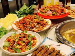 -乡土黄·鲜牛肉火锅·小龙虾(兴业街店)