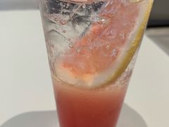 玫瑰起泡酒-Seesaw Coffee(上生新所店)