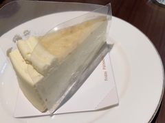 -Fridi Patisserie Cafe