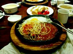 -皇品世家牛排(七一路店)