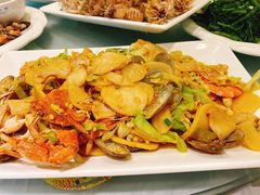 海鲜炒年糕-金海湾海鲜排档(朱家尖店)