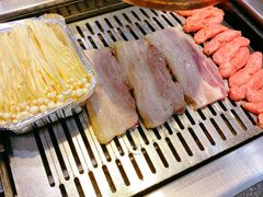 -臻牛烤肉