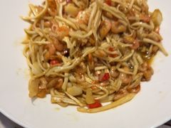 -黄泥岗·地道湖北菜(奥特莱斯店)