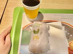 -麦当劳(华贸天地店)