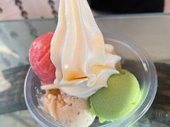 -古老冰山特色冰淇淋店(艾提尕尔店)
