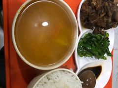 五香玟鸭饭-港式餐厅(阜阳店)