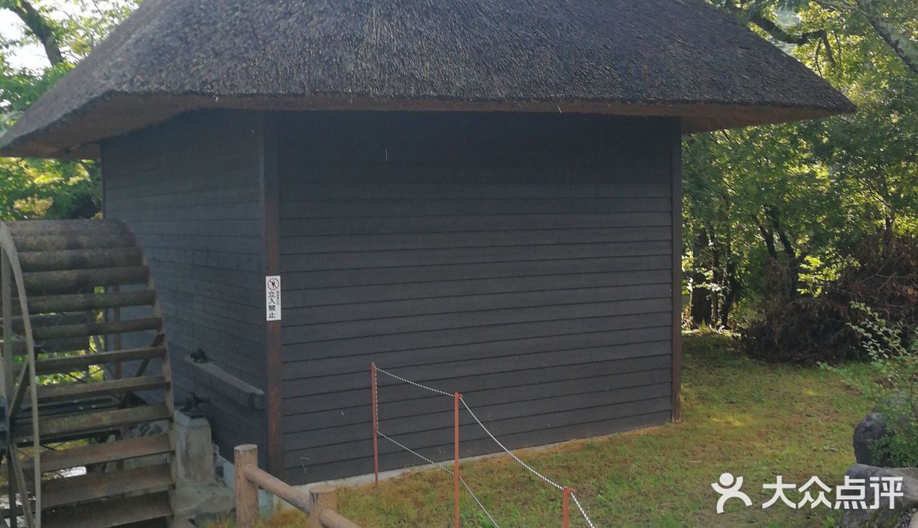 忍野八海，日本旅游的景点之一，离富士山不远