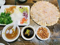 -官塘陈记鱼生·潮汕砂锅粥·牛肉火锅(潮枫路总店)