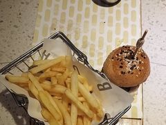 -秀玉coffee&kitchen(黄石大上海店)