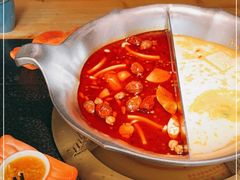 -湊湊火锅·茶憩(南京东路悦荟店)