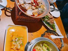 -隔壁老王·家常云南菜(花巷店)