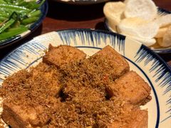 -Cuc Gach Quan Restaurant