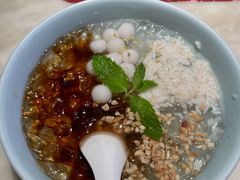 -绿茶餐厅(同成街华联店)