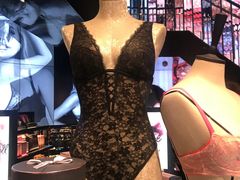 -Victoria's Secret(杭州湖滨银泰in77店)