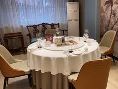 -品海楼·大连海胆锅贴馆(东港店)