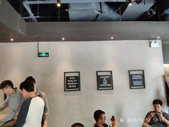 -瑞幸咖啡(怡富广场店)