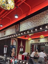 -东方先生国潮男士理发馆