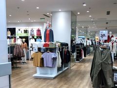 -优衣库(南宁安吉万达广场店)