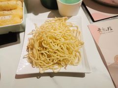 -黄记煌三汁焖锅(新佳丽江汉路店)