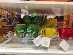 -m豆巧克力世界(上海世茂广场店)