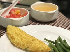 -上海滴水湖皇冠假日酒店