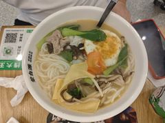 -蒙自源米线大王(花园城商场店)