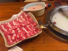 -东巴婆婆云南鱼豆花火锅(大东门店)