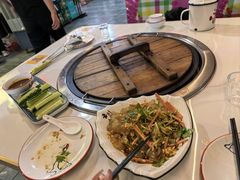 -人民公社铁锅炖·东北菜(卫国道店)