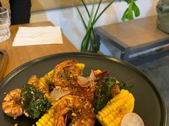 惹味胡椒虾配烤玉米-CHILLAX轻乐时(侨建·Hi City店)