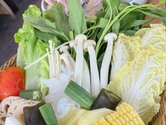 -樾餐厅泰式海鲜火锅(民歌湖店)