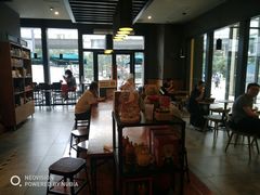 大堂-星巴克(武汉奥山世纪城店)