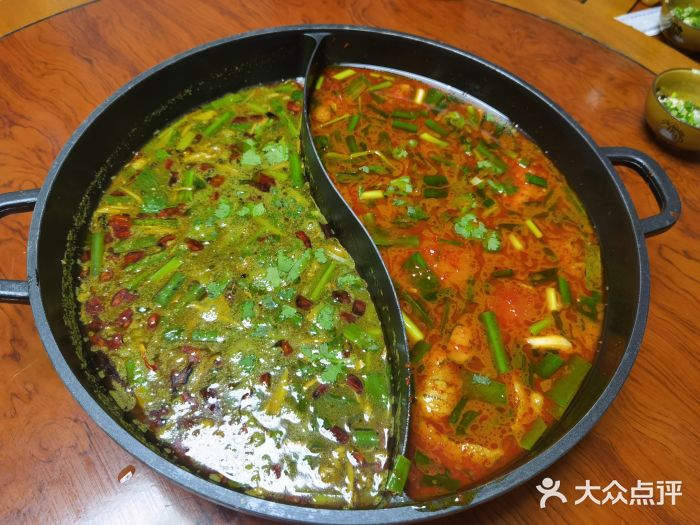 榕江牛瘪牛肉火锅图片