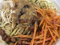 -牛一嘴·兰州牛肉面·大盘鸡(财富中心店)