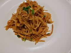 麻香笋丝-香樟花园新粤料理(无锡万象城店)