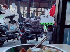 -黄阿姨锅贴大王(万航渡路店)