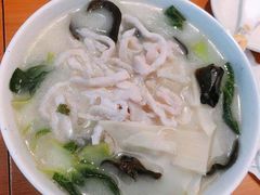 青菜肉丝煨面-花园茶楼(兴城西路店)