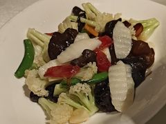 腊味时蔬-珊海荟海鲜楼·天津菜·海肠捞饭·皮皮虾锅贴王(佛罗伦萨店)