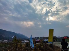 -趣飞飞黑麋峰滑翔伞基地(市区咨询店)