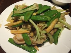 蚝油杂菜-Local泰莲庭(虹鳟鱼店)