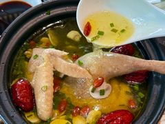 -七的湖·晚芳亭·阳澄湖农家菜·大闸蟹(莲花岛店)