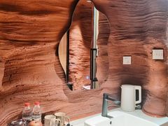 -幸栖洞穴设计酒店(成都春熙路店)