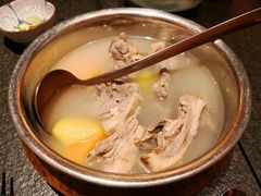 滩羊手抓肉-丝路金桃·新疆菜(徐汇店)