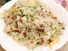 炒饭-江城燕子大排档(江汉路步行街店)