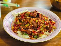 -歹歹的加个面过油肉拌面