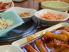 炒年糕鱼饼-亲昵春川鸡排(韩国美食街店)
