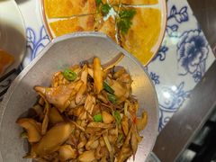 -卢大鲜鱼头捞饭(美利广场店)