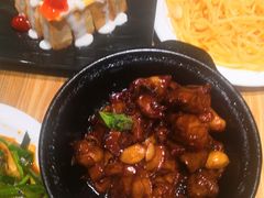 -峨嵋小镇·川菜(勒泰中心店)