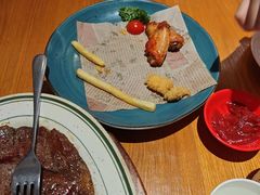 -豪客嘉族·麦尼顿西餐厅(乐福天下店)