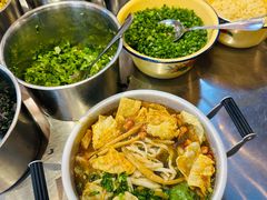 -丽丽三鲜螺蛳粉(田林路店)