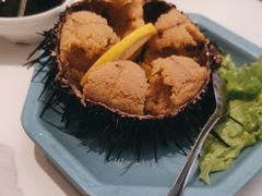 生吃海胆-海味当家·蒸锅海鲜(中山广场创始店)